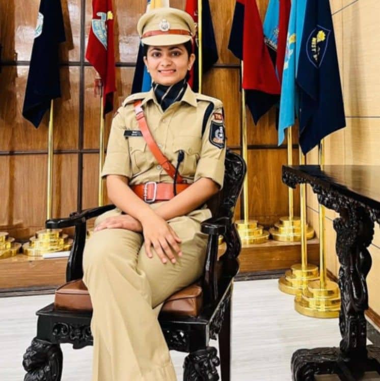 Divya Tanwar Divya Tanwar