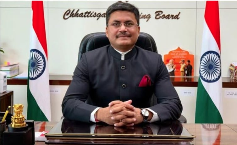 Awanish Sharan, scored 44.7% in Class 10 and later secured AIR 77 in UPSC 2009. Awanish Sharan, scored 44.7% in Class 10 and later secured AIR 77 in UPSC 2009.