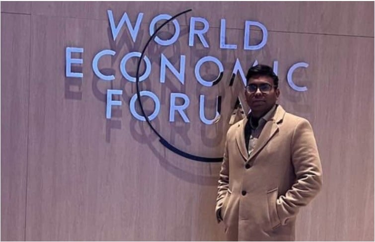 Govind Jaiswal, who secured AIR 48 in UPSC 2006 despite extreme poverty. Govind Jaiswal, who secured AIR 48 in UPSC 2006 despite extreme poverty.