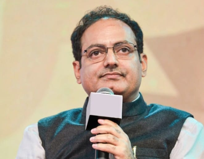 Dr. Vikas Divyakirti 